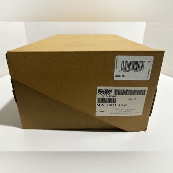 Adidas Yeezy Foam RNNR ‘MX Sand Gray’ 2021 - Picture 6 of 9